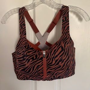 VS Incredible Knockout Ultra-Max Sports Bra